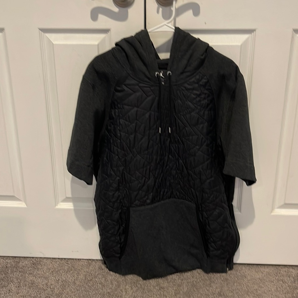 Nike Jordan, short sleeved hoodie. Black and dark grey. Size: L